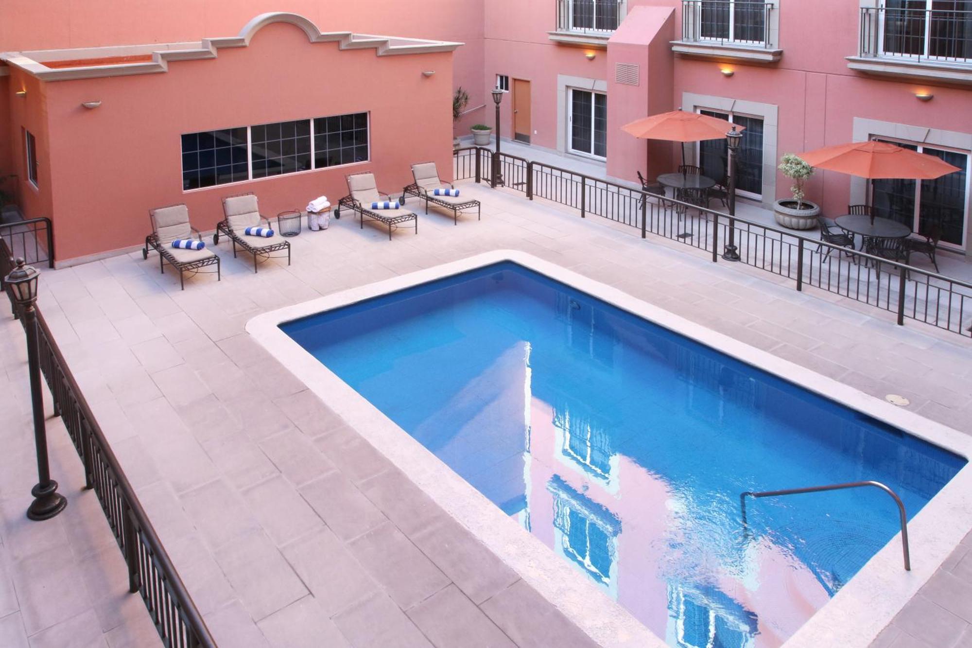Holiday Inn Express Torreon By Ihg Extérieur photo